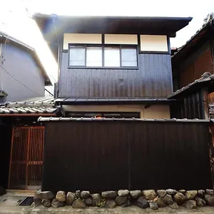 https://inari-house.hotels-in-kyoto.org